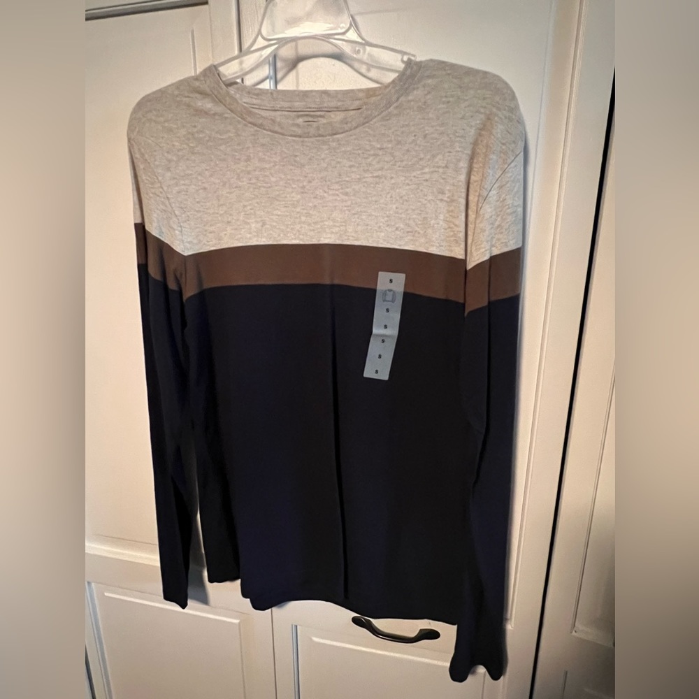 Old Navy Men’s Long-Sleeved Shirt (S)